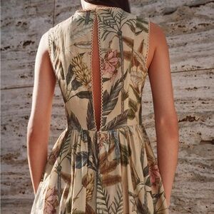 H&M NWT Sleeveless Botanical Print Maxi Dress Open-back Viral Blogger Medium